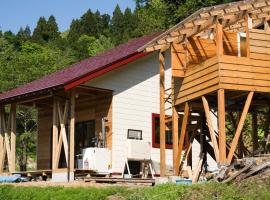 Open-air bath in the sky Yomogi House - Vacation STAY 93125v，位于十日町的酒店