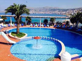 多多纳酒店，位于萨兰达的酒店