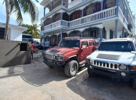 KING vacation Home，位于海地角的酒店