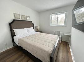 Letitia Heights !C Quiet and Modern Private Bedroom with Shared Bathroom，位于巴里的度假短租房