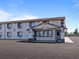 Motel 6 Brighton CO Denver Northeast，位于布赖顿的酒店