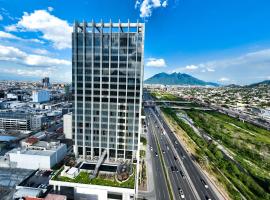 Galeria Plaza Monterrey，位于蒙特雷的带停车场的酒店