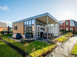 Modern chalet with beautiful terrace, in Friesland，位于阿克伦的度假屋