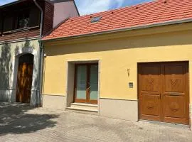 Aradi 6 Apartman Pécs