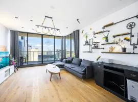 Stunning New 2 Bedrooms Apt Shopping & Parking