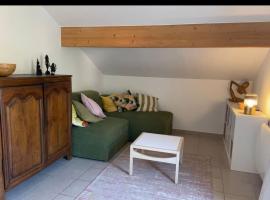 Chez Peggy & Victor - Appartement 4/5 personnes，位于Nâves-Parmelan的酒店