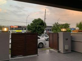Homestay Modern Semi D - Bandar Country Homes，位于万挠的酒店
