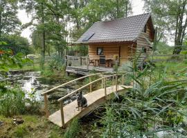Glamping pod hradem，位于捷克卡梅尼采的豪华帐篷营地