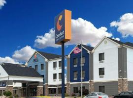 Comfort Inn & Suites Kenosha-Pleasant Prairie，位于基诺沙的酒店