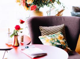 Molo Rouge - Boutiquehotel & Café，位于文西德尔的酒店