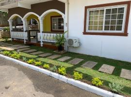 Mini Cozy Lodging，位于Culloden的酒店