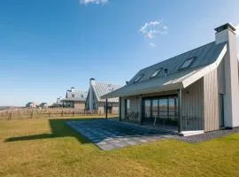 Modern design lodge with combi microwave, in national park