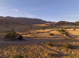 Camp Gecko - PRIVATE NATURE RESERVE; TENTED CAMP AND CAMPSITE，位于索利泰尔纳库鲁斯山（1765米）附近的酒店