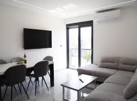 Elite estate