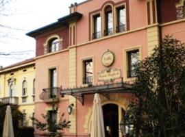 雷吉娜玛格丽塔别墅酒店，位于罗维戈的酒店