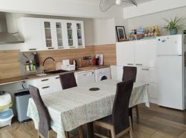 Ruthene Etape Appartement T3，位于罗德兹大罗德兹高尔夫场附近的酒店