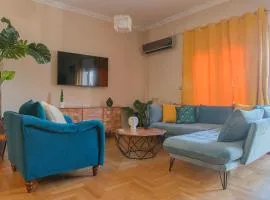 Urban Oasis, Stylish Short Stay Apartment in Piraeus Center