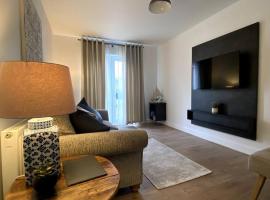 Luxury 2 Bed Apartment - Near to Sherwood Forest，位于奥勒顿的酒店