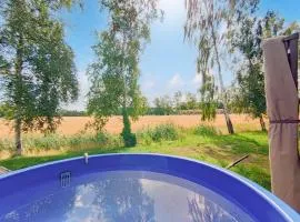 Awesome Home In Lembruch-dmmer See With 2 Bedrooms, Wifi And Indoor Swimming Pool