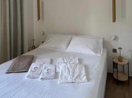 MARITIME Hotel，位于撒尼海滩的酒店