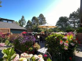 Garden home in Victoria -Beautiful home in Victoria，位于维多利亚的酒店