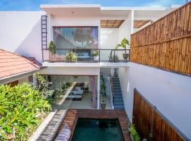 2 Bedrooms Villa dewi sri Private Pool Seminyak