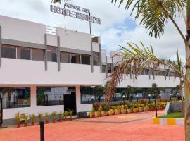 Hotel Sandhya，位于Jaypur的酒店
