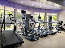 Courtyard by Marriott Potomac Mills Woodbridge，位于伍德布里奇的酒店