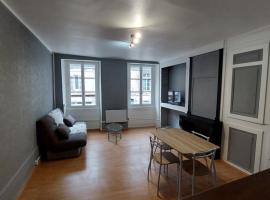 Appartement Le Suly，位于萨兰莱班的酒店