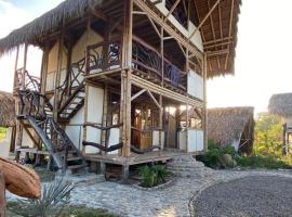 Playa Cataro Boutique Ecolodge A，位于帕洛米诺的酒店