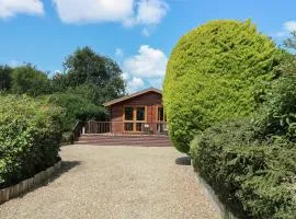 1 Hornbeam Lodge
