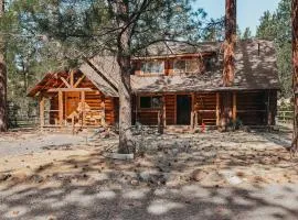 Beautiful Log home outside of Sisters