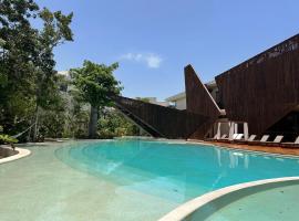 Ophelia Tulum Condo Hotel in Aldea Zama，位于图卢姆的酒店