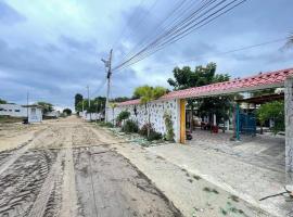 Casa vacacional #2 con vista al mar y piscina con 3 dormitorios , General Villamil Playas-Ecuador，位于普拉亚斯的酒店