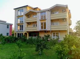 Apartments Old Olive