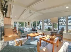 Higgins Lake House with Swimming Dock!