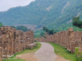 Vashu Guest House - Bhangarh View，位于阿尔瓦尔的酒店