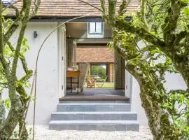 The Appleyard at Hammoon Manor