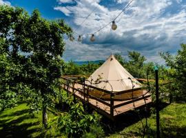 Epic Glamping，位于克利默内什蒂的豪华帐篷