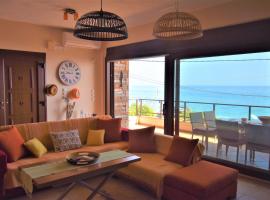 Modern seaside maisonette 130 m2 Oikia Litsas Paliouria Larissas，位于科奇嫩奈隆的酒店