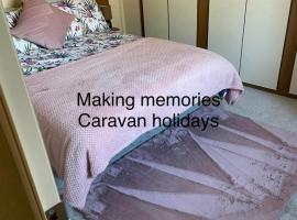 Making Memories Holiday Caravan，位于斯凯格内斯的度假村