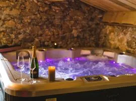 La Ferme de Beauregard SPA -LANARCE 07660 - jacuzzi et sauna