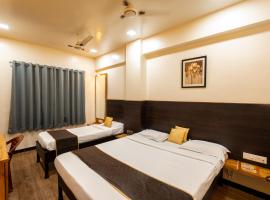 Hotel Ellora Park，位于浦那的酒店