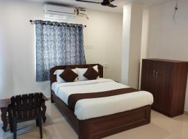 HOTEL VIRAT GRAND，位于海得拉巴的酒店