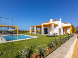 Villa Sandi with Private Pool，位于赫索尼索斯的酒店
