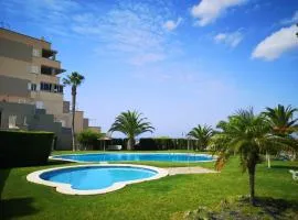 Stunning 3-Bed Apartment in Puerto De Mazarron