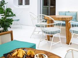 Arco Naxos Luxury Apartments，位于纳克索乔拉的公寓式酒店