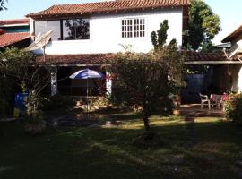 Casa de Praia em Jaconé - Centro de Jacone - Comércios e Mercado!，位于加克内的酒店