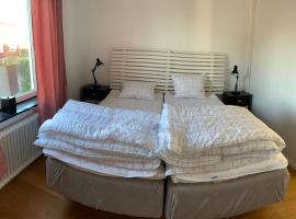 4 Bed Apartment outdoor space in Karlskrona，位于卡尔斯克鲁纳的酒店