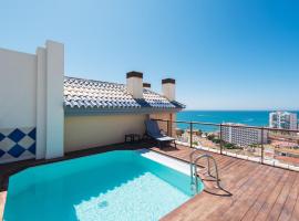PH BELLAGIO: Luxurious and Romantic duplex penthouse with PRIVATE POOL & sea views，位于贝纳尔马德纳的带按摩浴缸的酒店